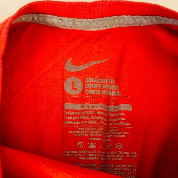 Nike Men's Red T-shirt - Picture 3 of 8